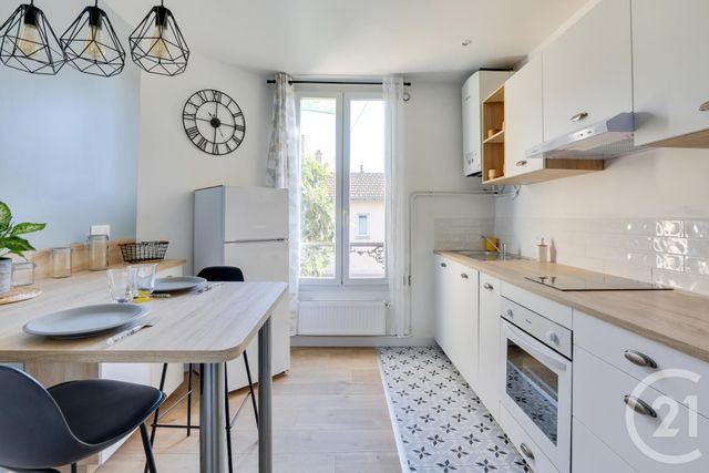 Appartement F1 à louer - 1 pièce - 29.22 m2 - CHOISY LE ROI - 94 - ILE-DE-FRANCE - Century 21 Acv