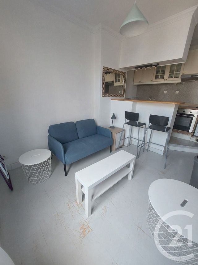 Appartement F2 à louer - 2 pièces - 26.9 m2 - CHOISY LE ROI - 94 - ILE-DE-FRANCE - Century 21 Acv