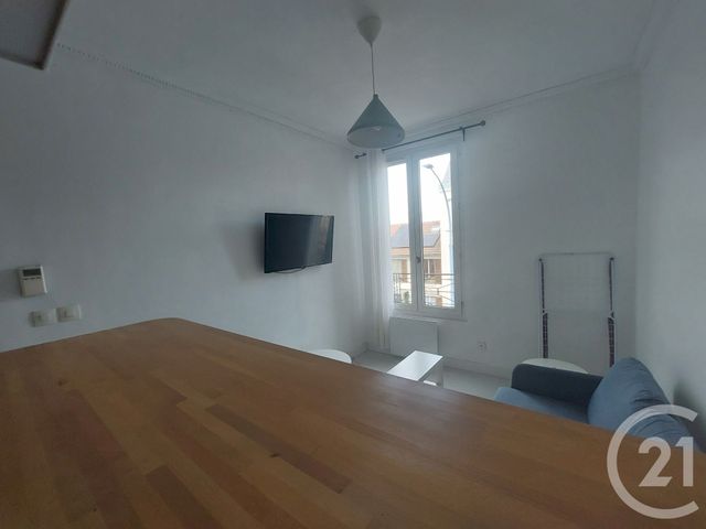 Appartement F2 à louer - 2 pièces - 26.9 m2 - CHOISY LE ROI - 94 - ILE-DE-FRANCE - Century 21 Acv