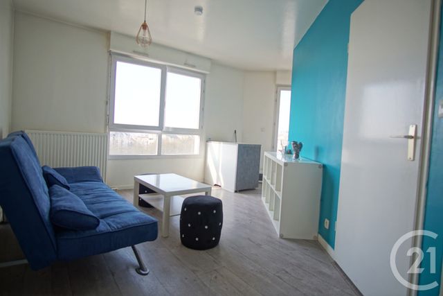 Appartement F1 à louer - 1 pièce - 22.65 m2 - CRETEIL - 94 - ILE-DE-FRANCE - Century 21 Acv