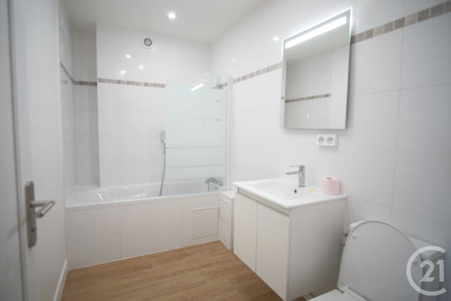 Appartement F1 à louer - 1 pièce - 27.0 m2 - CRETEIL - 94 - ILE-DE-FRANCE - Century 21 Acv