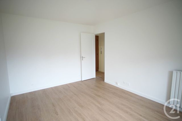 Appartement F1 à louer - 1 pièce - 27.0 m2 - CRETEIL - 94 - ILE-DE-FRANCE - Century 21 Acv