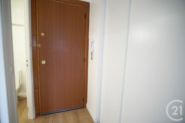 Appartement F1 à louer - 1 pièce - 27.0 m2 - CRETEIL - 94 - ILE-DE-FRANCE - Century 21 Acv