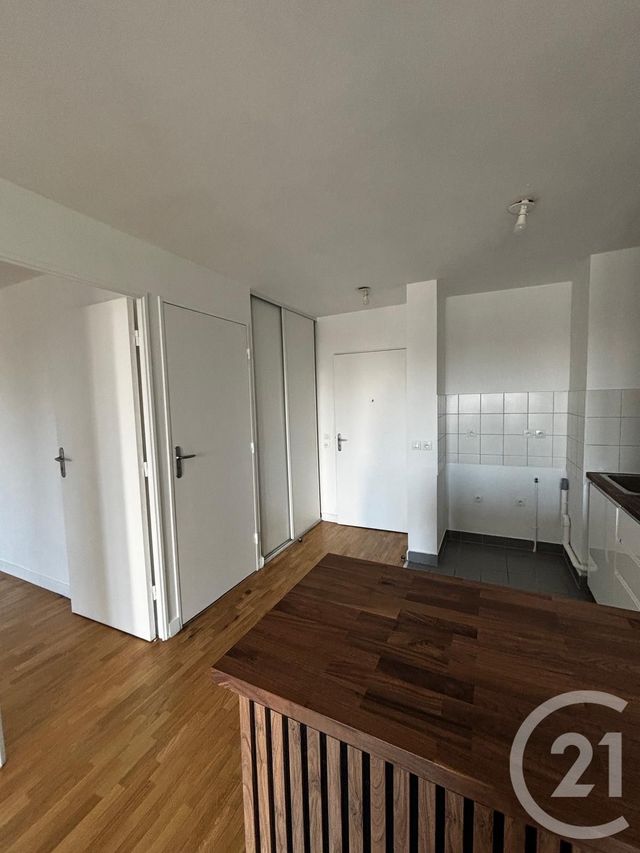 Appartement F2 à louer - 2 pièces - 40.92 m2 - THIAIS - 94 - ILE-DE-FRANCE - Century 21 Acv