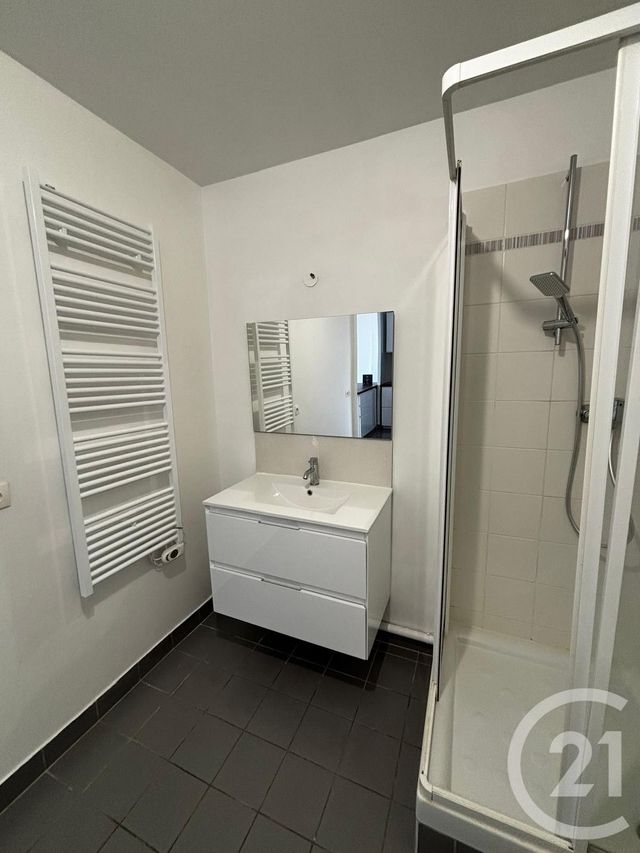 Appartement F2 à louer - 2 pièces - 40.92 m2 - THIAIS - 94 - ILE-DE-FRANCE - Century 21 Acv