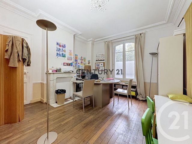 Appartement à vendre - 3 pièces - 62.06 m2 - CHOISY LE ROI - 94 - ILE-DE-FRANCE - Century 21 Acv