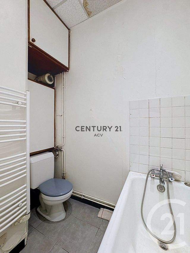 Appartement à vendre - 3 pièces - 62.06 m2 - CHOISY LE ROI - 94 - ILE-DE-FRANCE - Century 21 Acv