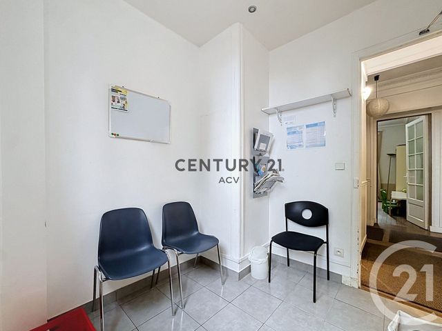 Appartement à vendre - 3 pièces - 62.06 m2 - CHOISY LE ROI - 94 - ILE-DE-FRANCE - Century 21 Acv