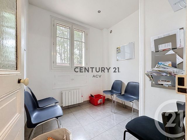 Appartement à vendre - 3 pièces - 62.06 m2 - CHOISY LE ROI - 94 - ILE-DE-FRANCE - Century 21 Acv