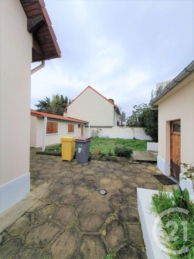 Appartement F2 à louer - 2 pièces - 35.0 m2 - CRETEIL - 94 - ILE-DE-FRANCE - Century 21 Acv