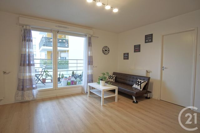 Appartement F2 à louer - 2 pièces - 43.69 m2 - CRETEIL - 94 - ILE-DE-FRANCE - Century 21 Acv