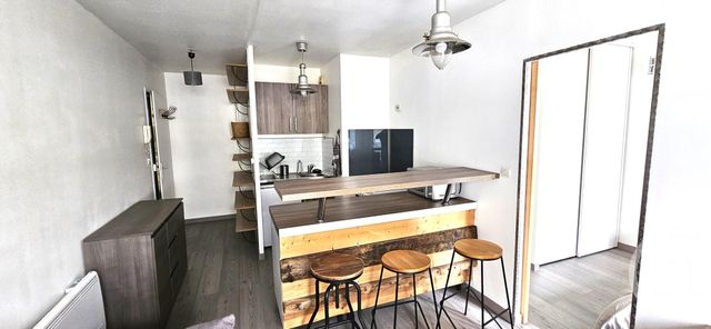 Appartement F2 à louer - 2 pièces - 31.0 m2 - THIAIS - 94 - ILE-DE-FRANCE - Century 21 Acv