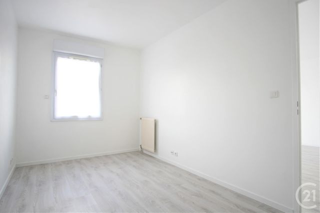 Appartement F2 à louer - 2 pièces - 37.5 m2 - CRETEIL - 94 - ILE-DE-FRANCE - Century 21 Acv