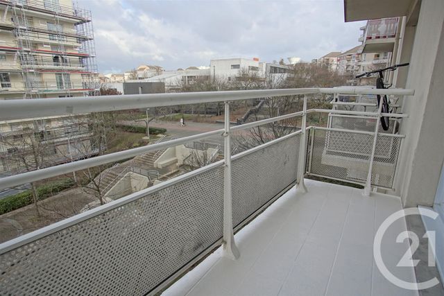 Appartement F2 à louer - 2 pièces - 37.5 m2 - CRETEIL - 94 - ILE-DE-FRANCE - Century 21 Acv