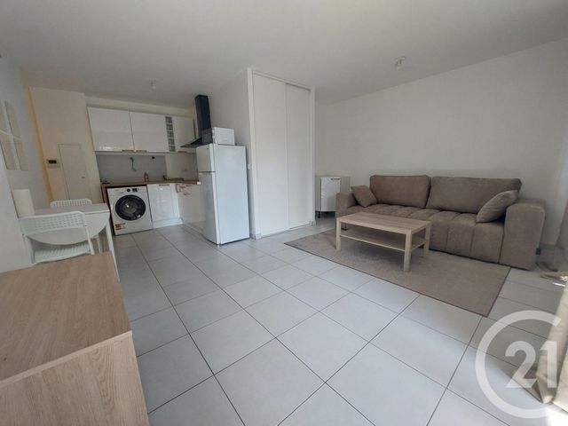 Appartement F1 à louer - 1 pièce - 32.15 m2 - VILLENEUVE LE ROI - 94 - ILE-DE-FRANCE - Century 21 Acv