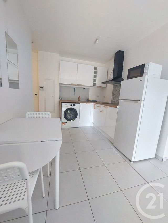 Appartement F1 à louer - 1 pièce - 32.15 m2 - VILLENEUVE LE ROI - 94 - ILE-DE-FRANCE - Century 21 Acv