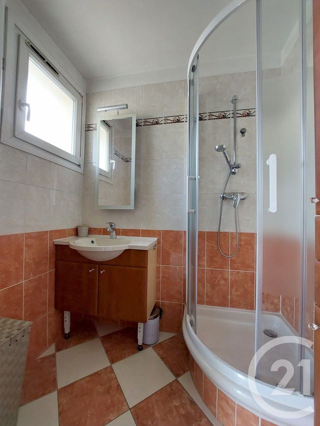 Appartement F2 à louer - 2 pièces - 37.97 m2 - CRETEIL - 94 - ILE-DE-FRANCE - Century 21 Acv