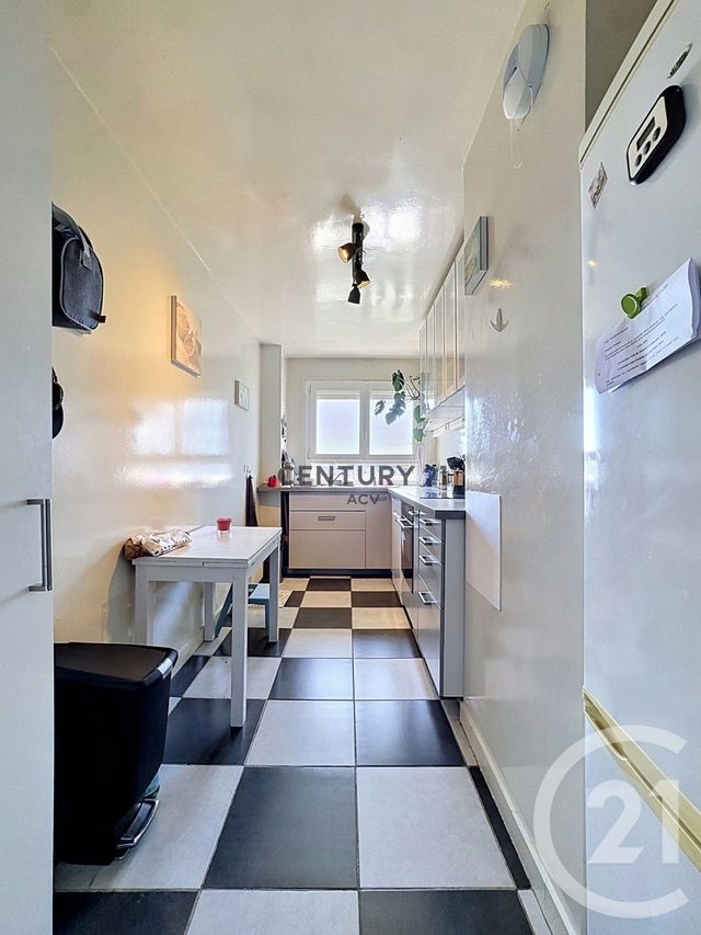 Appartement à vendre - 4 pièces - 72.28 m2 - MAISONS ALFORT - 94 - ILE-DE-FRANCE - Century 21 Acv