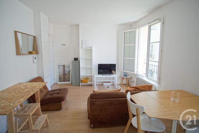 Appartement F2 à louer - 2 pièces - 28.0 m2 - CHOISY LE ROI - 94 - ILE-DE-FRANCE - Century 21 Acv