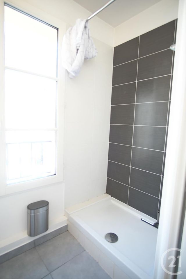 Appartement F2 à louer - 2 pièces - 28.0 m2 - CHOISY LE ROI - 94 - ILE-DE-FRANCE - Century 21 Acv